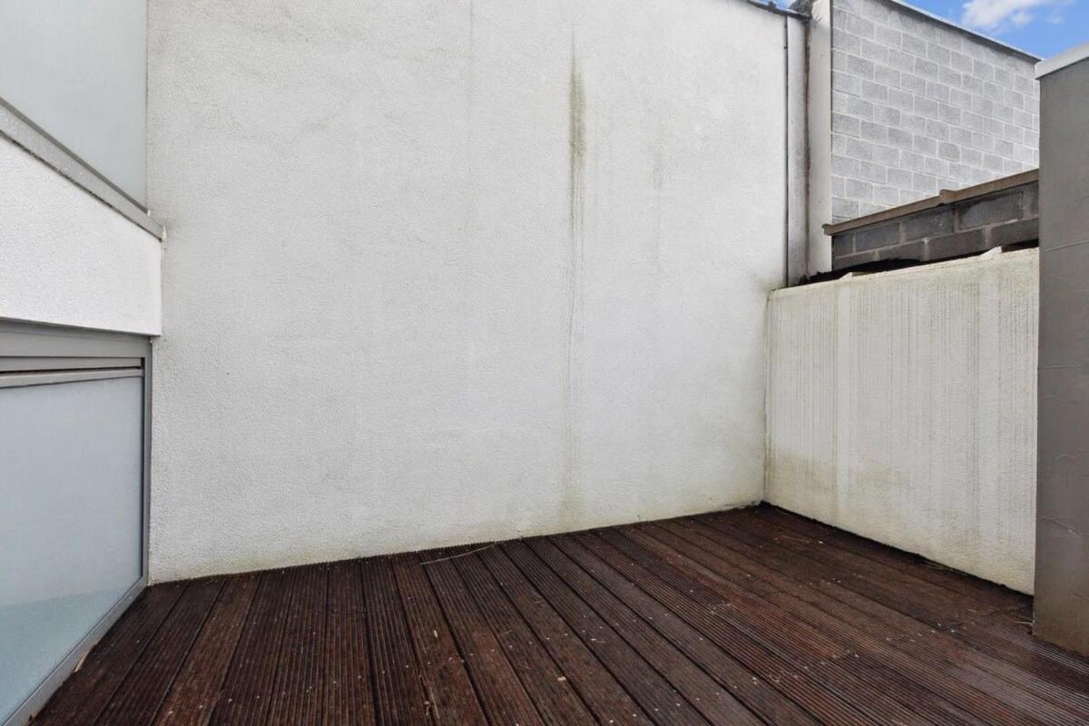 Bright Waterfront Appartement